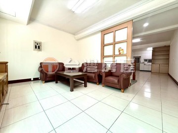 台中買屋	 大肚國小旁 四房透天 門前停車｜台中市大肚區自由路