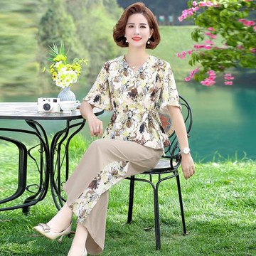 媽媽夏裝短袖t恤洋氣質兩件套裝2022新款50歲中老年女雪紡上衣薄