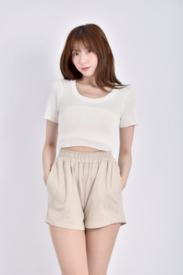 (S) 修身短版圓領素面白色短袖上衣