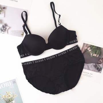 新款熱賣黑色性感聚攏上托舒適有型歐美青年光面薄款韓國文胸套裝