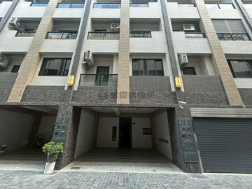 大社市區商圈質感裝潢大面寬雙車豪墅｜高雄市大社區萬金路