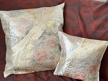 和服、皮帶和靠墊套組 CC003