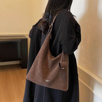 免運🔮小衆高級感托特包女式新款秋冬百搭大容量單肩包復古通勤大包小香風包包 韓系大容量托特包 側背包 斜背包 女生包包