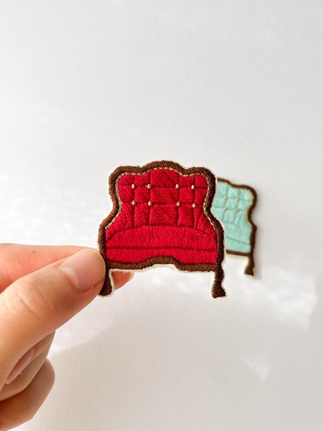 絲絨單人沙發胸針