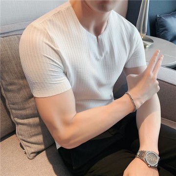 無痕冰絲V領T恤男士短袖韓版痞帥修身夏季超薄款絲滑體恤潮流上衣
