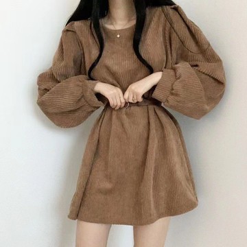 🔥台灣現貨🔥韓系洋裝 燈芯絨連衣裙短裙 2025秋冬新款高冷範女裝氣質純欲風法式設計感小衆燈芯絨連衣裙子