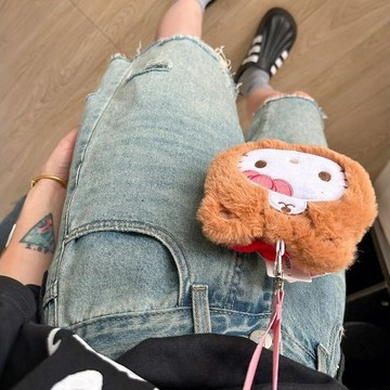 【VEEE】淺色破洞牛仔 短褲 女夏季 直筒 顯瘦 寬鬆 大碼胖mm 闊腿 五分褲 小個子女裝 寬褲 中褲子