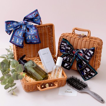 🔜快速出貨【梨花娘】天秤座生日快樂🎂送一籃子祝福玫瑰花束組生日快樂🫰🏻洗護髮手提籃組💖 NOV.15曠野綠茵茶樹清涼去屑洗髮精+大花可可輕柔水光含氧護髮油+鬃毛梳(絲巾手提袋籃) 生日禮物