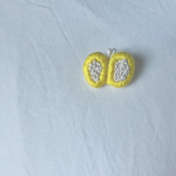 蝴蝶胸針