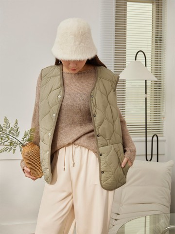 雲朵自訂款-保暖菱格紋口袋鋪棉背心