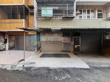 北區｜新光三越小北夜市生活圈｜車庫透天｜台南市北區和緯路二段