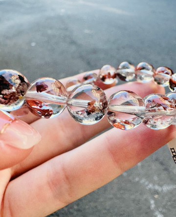 畢業級天然紅泥骸骨閃靈水晶9mm22.79g好運穩定情緒淨化洞察力