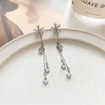 Sweet Air D4701 日韓流行耳飾 S925銀針 長款清新微鑲閃閃鋯石花朵 耳針 耳環