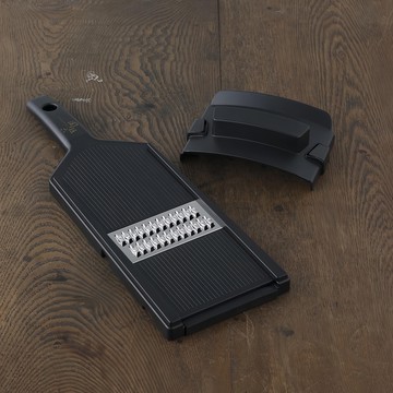 KAI 貝印 関孫六 刨絲器 粗 ABS樹脂材質 18-8不鏽鋼刀片  黑色  1個