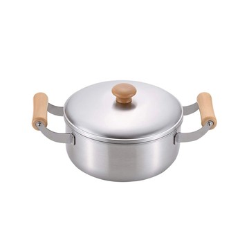 千歲  日製不鏽鋼木柄雙耳湯鍋(IH對應)-20cm 單一規格