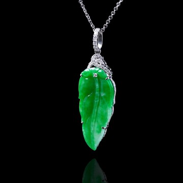 正陽綠翡翠葉子項鍊 18K金鑽石 | 天然緬甸玉翡翠A貨 | 送禮