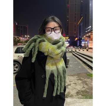 韓系氛圍感森林綠圍巾女冬季彩色條紋加厚流蘇保暖高級感毛絨圍脖