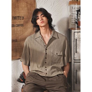 日系復古垂墜感短袖襯衫男夏季潮牌休閑寬松男士半袖痞帥薄款上衣