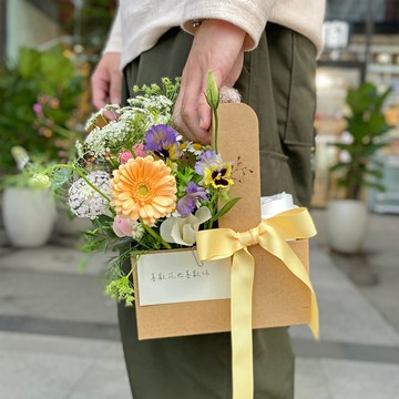 季節鮮花 - 咖啡花盒