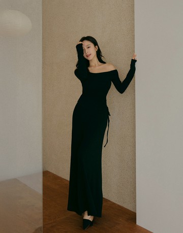 甜辣曲線警告；斜肩縮腰BraTop+綁帶裙 兩色