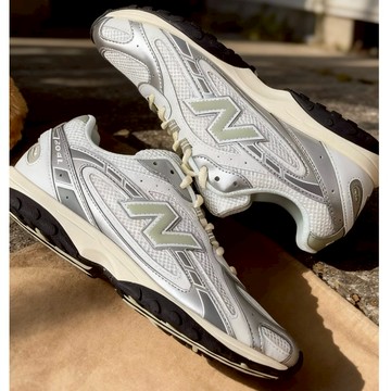 【NEW BALANCE】204L系列 贈鞋帶 休閒鞋 女鞋 運動鞋 復古鞋 IU同款 邵雨薇同款 U204LSWB