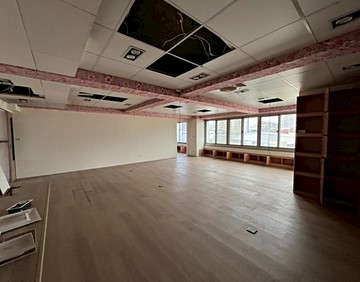 【樂福集團】五期辦公室｜台中市西區忠明南路