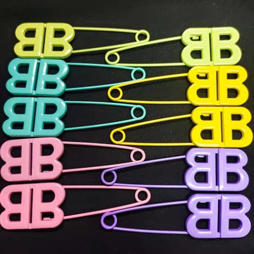 金屬彩色字母大別針潮流大胸針防走光安全毛衣扣針簡易配飾品日韓