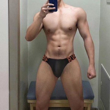 體育生買家實拍高叉三角內褲超彈顯人魚線棉質透氣吸汗囊袋顯大臀