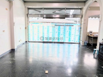 岡山三角窗大面寬住商用稀有正三樓透店64239｜高雄市岡山區協德街