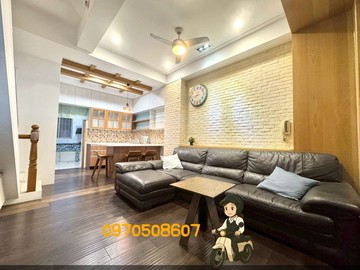 新平國小臨8米活路4房車庫別墅｜台中市太平區新吉路