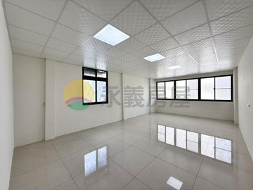 中興商圈邊間採光美透天｜台中市大里區中興路二段