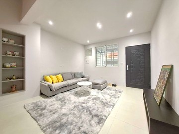 【楠梓興楠全聯】六米活巷整新四房車庫透天｜高雄市楠梓區興盛街