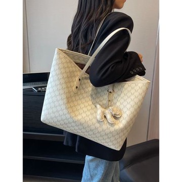 高級感大包包2026新款潮時尚輕奢女包單肩包大容量百搭通勤托特包