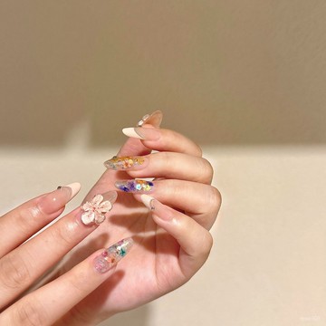 ✨Hannah✨【夏日彩色】花花純手工美甲穿戴甲法式貼鑽氣質高級顯白ins辣妹精緻穿戴甲 OGJB