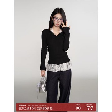 一顆小野莓 黑色針織衫女秋季2025新款韓版高級感氣質V領長袖上衣