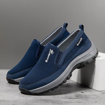 春季男士帆布鞋輕便透氣大碼休閑男鞋一腳蹬樂福鞋TRONG CAVALRY