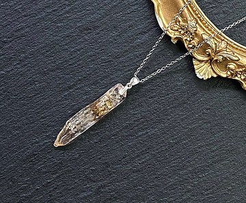 能量原石-天然冰透油膽紅泥骸骨雙尖水晶925純銀鈦鋼項鍊