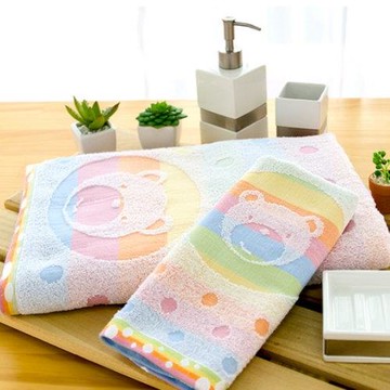 【台灣興隆毛巾】美國棉 彩虹熊提花浴巾 2條浴巾組(贈同款大方巾)