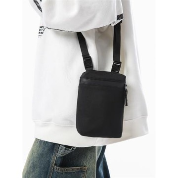 日韓秋冬新款包包男女裝百搭休閑迷你小挎包運動騎行斜挎包手腕包