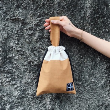 束口手提袋 / 竹節棉芥黃色