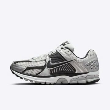 Nike Zoom Vomero 5 [FJ4151-004] 男 休閒鞋 運動 復古 老爹鞋 緩震 反光 金屬銀黑
