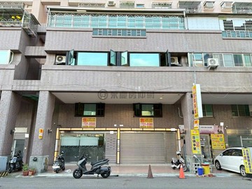 二聖輕軌公正路【校園芳鄰】大面寬1+2稀有雙店面｜高雄市前鎮區公正路