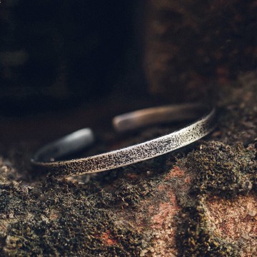 曲尾花復古做舊肌理銀飾手鐲男士個性潮流中性開口簡約手環女飾品