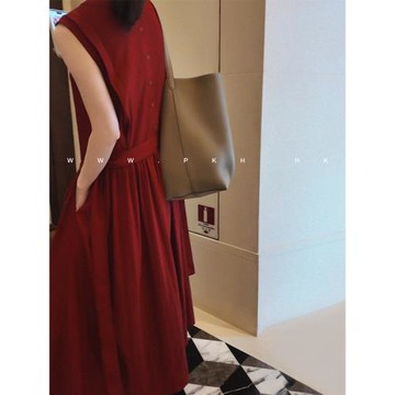 PKH.HK特 敲美度假氛圍溫柔時髦松弛大裙擺長線條連衣裙配腰帶