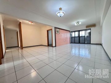 捷運三重站羅馬宮廷寬敞明亮４房坡平車｜新北市三重區成功路