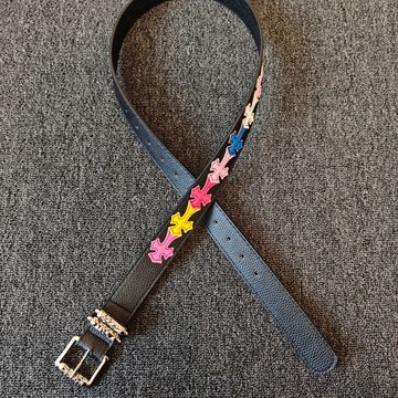 ✨臺灣出貨✨彩色十字架滾輪扣頭皮帶小衆設計感美式牛仔褲藤曼腰帶配件