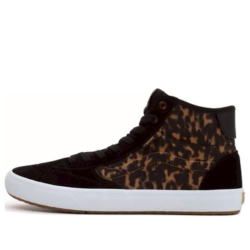 The LIZZIE x Vans