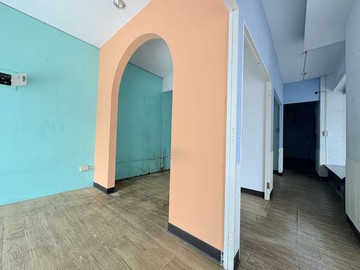 ㊣成功一路㊣金鑽三角窗大坪數透店｜高雄市前金區成功一路