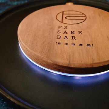 【企業、年終禮物客製化】MagWalnut LED 磁吸 胡桃木15W無線充電