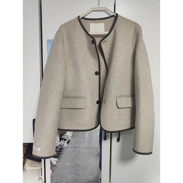 秋冬高級感小個子赫本風灰色毛呢外套女韓系百搭溫柔短款羊絨大衣